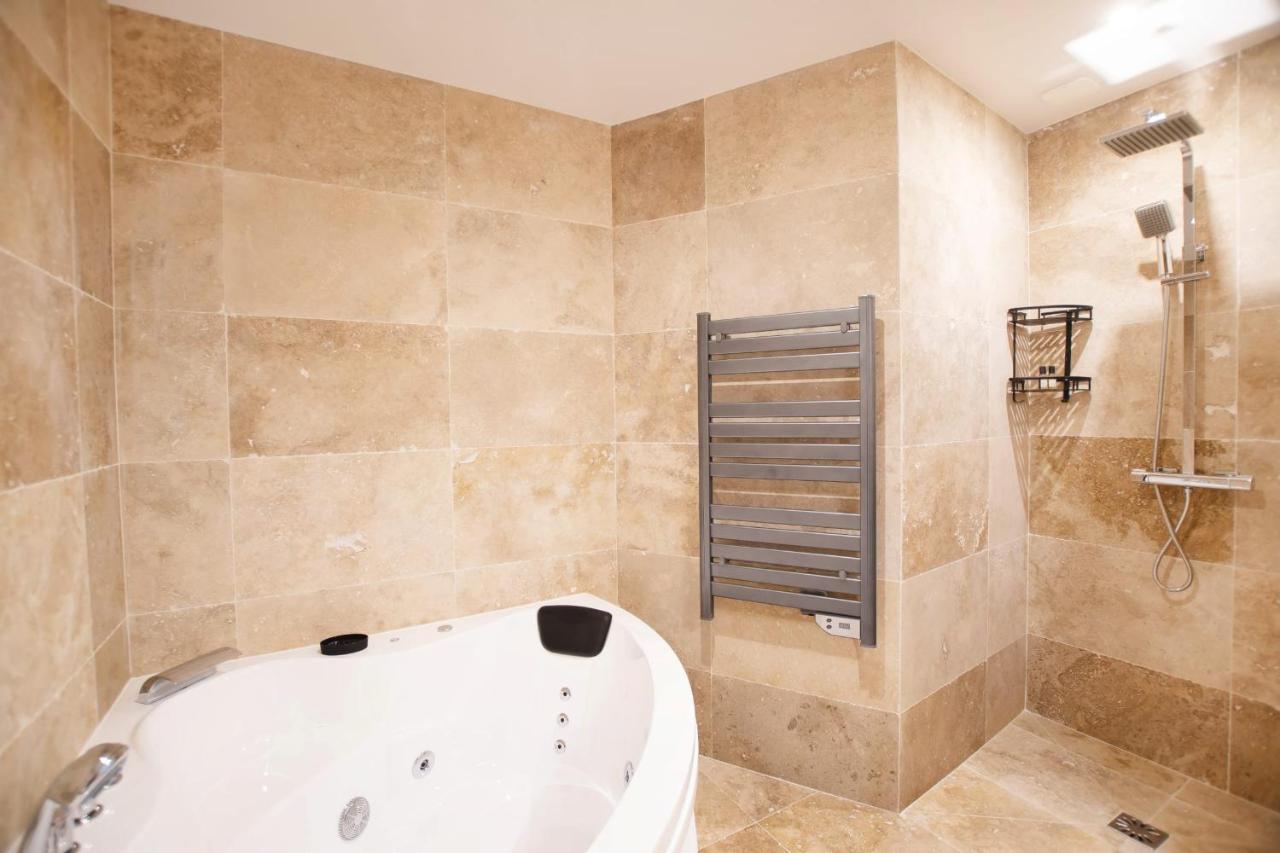 Guestready - Studio With Jacuzzi In The 10 Th Paris Exterior photo